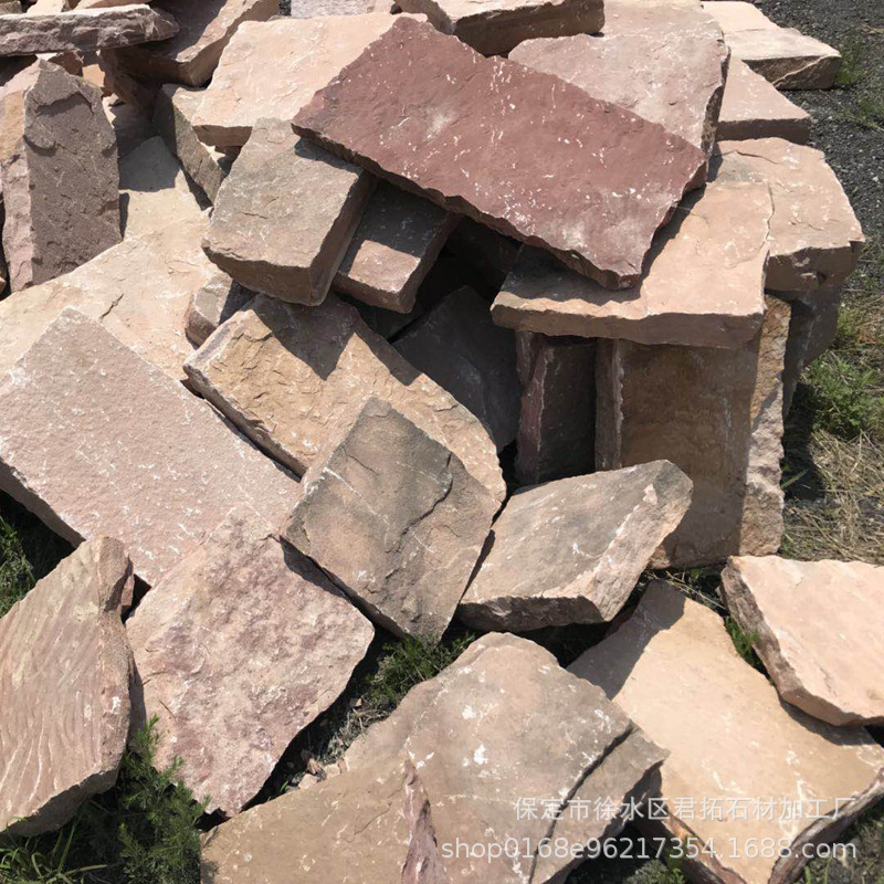 粉砂岩仿古石 多功能毛石板的多样应用与加工工艺